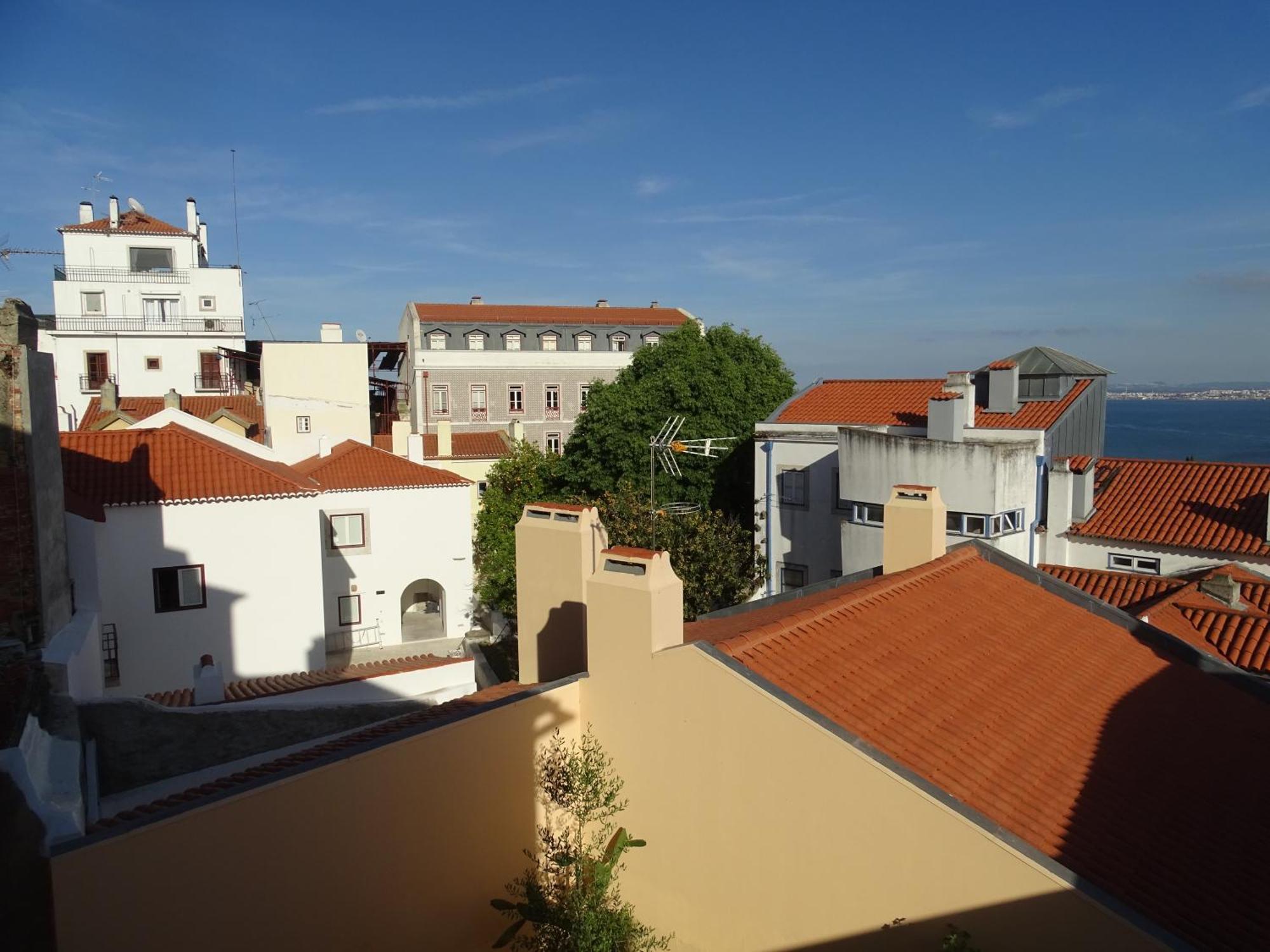 Apartments Center Castelo De Sao Jorge Lisboa Eksteriør billede
